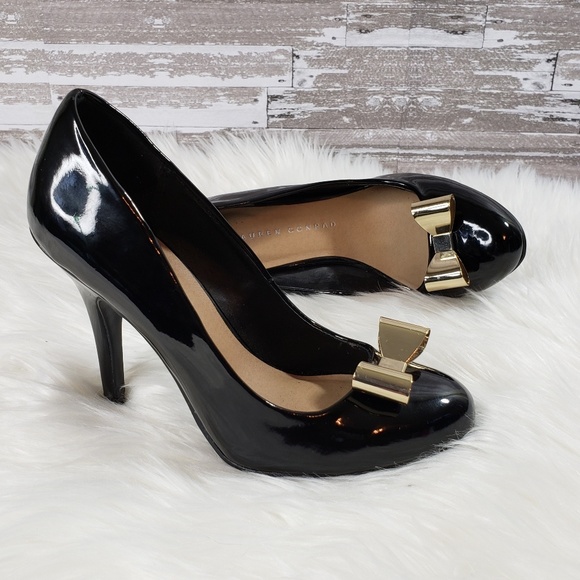 LC Patent Leather & Gold Metal Bow Heels - Picture 16 of 16